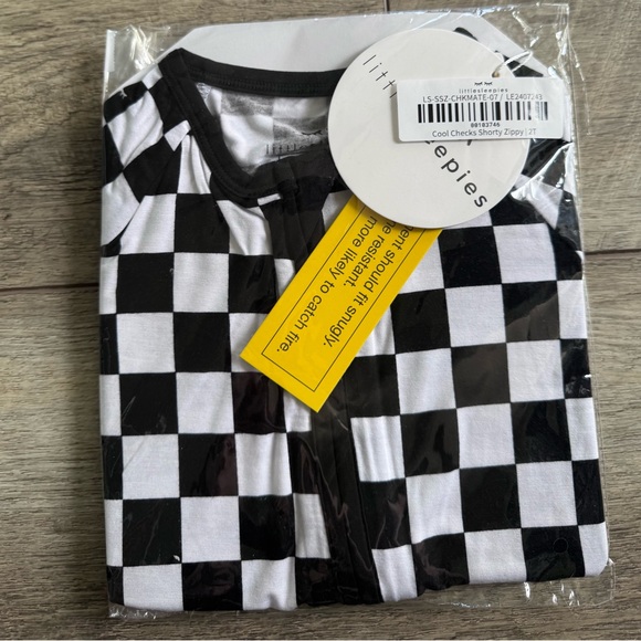 🏁 Cool Checks Little Sleepies Checkered Bamboo Zippy Sleeper PJ Sleeper NEW 2T - Picture 8 of 8
